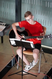 15-Gitarre